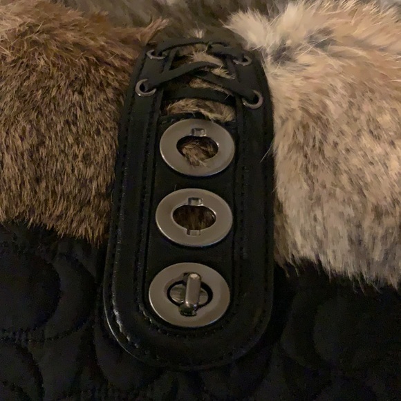 Coach - Picture 3 of 10